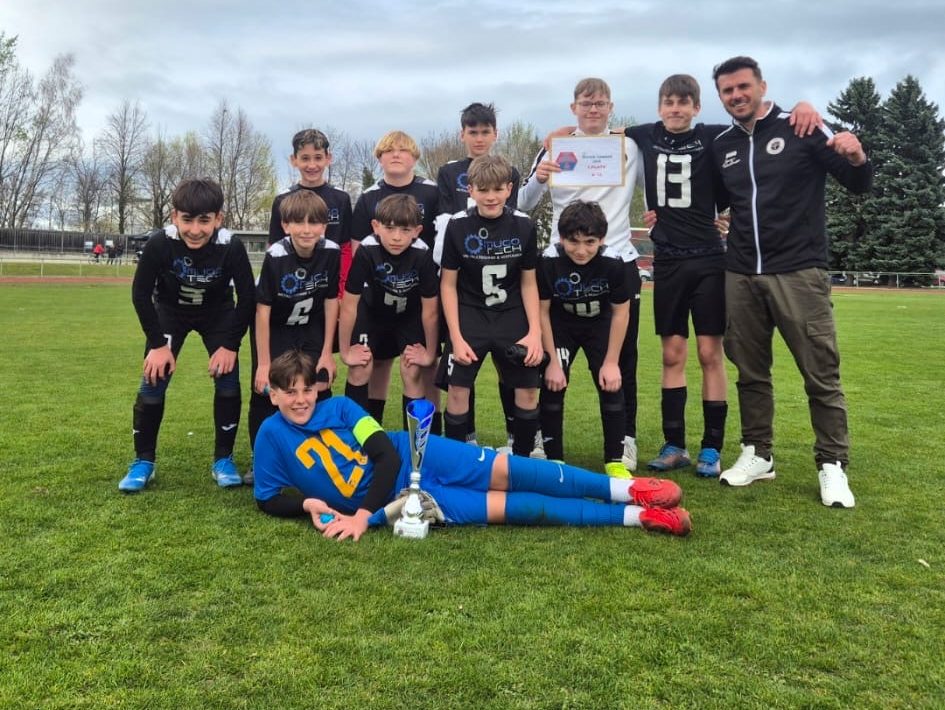 Mannschaft der U13 des SC Neunkirchen beim Wochenrückblick der Frühjahrssaison