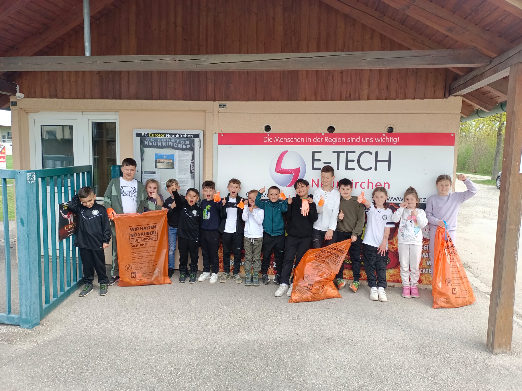 SC Neunkirchen Jugend bei der Flurreinigung